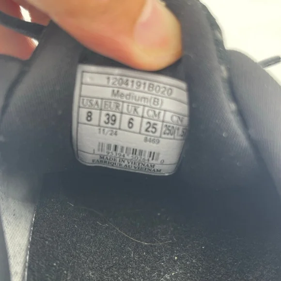 Brooks Black Running Shoes - Picture 6 of 7